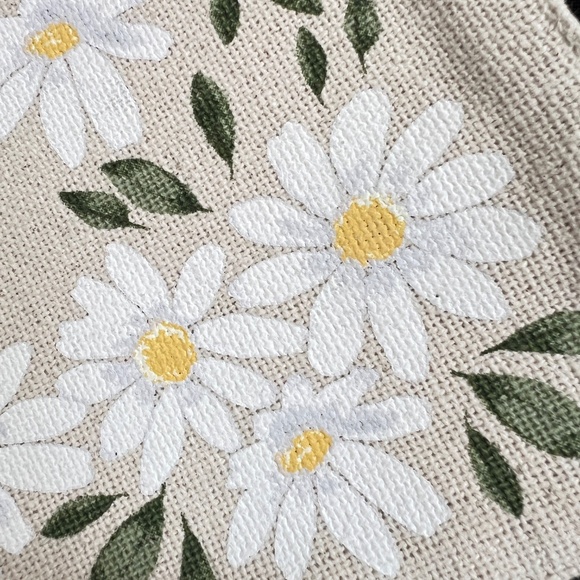 Cupcakes and Cashmere Placemats Cottagecore Countrycore Daisies Set of 4 Cream - Picture 6 of 6